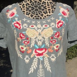 JW Los Angeles Johnny Was Gray Embroidered Top